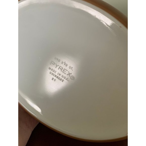 Pyrex Americana 045 2.5 quart casserole dish without lid - - Picture 3 of 6